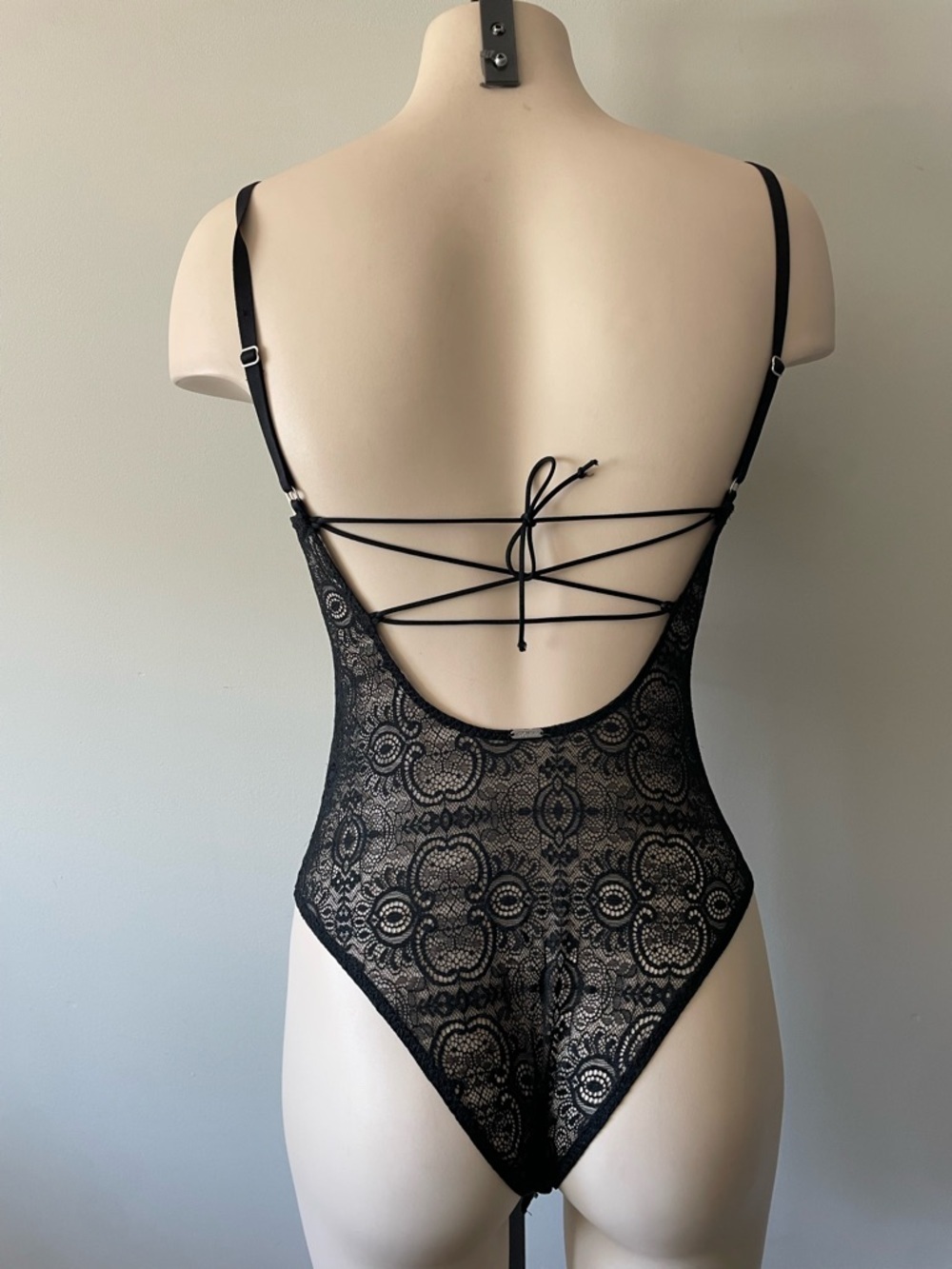 Gilly Hicks Lace Bodysuit Black Strappy Goth Gothic Glam Whimsigoth Size Small - Picture 2 of 5